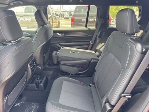 New 2025 Jeep Grand Cherokee L Laredo AWD/4WD image 13