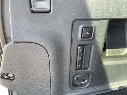 New 2025 Ford Expedition Active RWD image 30