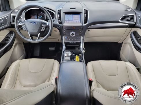 Certified 2019 Ford Edge Titanium w/ Equipment Group 301A FWD image 18