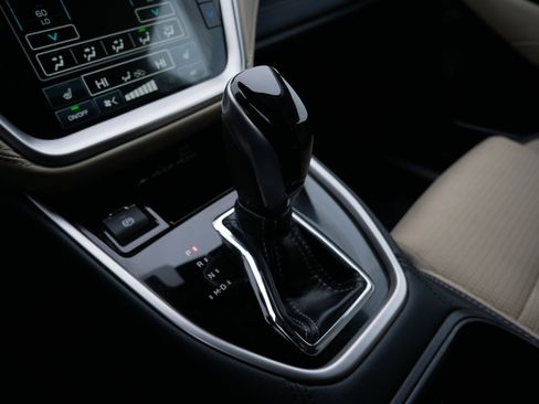 Certified 2025 Subaru Outback Premium image 24