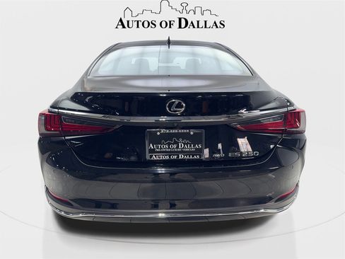 Used 2021 Lexus ES 250 w/ Premium Package image 7