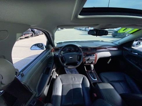 Used 2010 Chevrolet Impala LT w/ Luxury Edition Package FWD image 26
