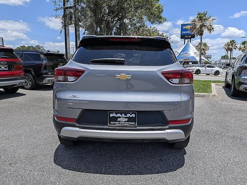 Used 2025 Chevrolet TrailBlazer LT AWD/4WD image 4