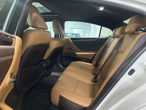 Used 2020 Lexus ES 350 w/ Premium Package image 22