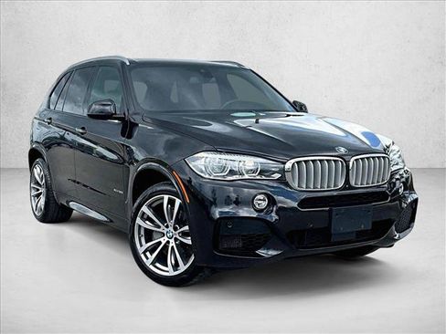 Used 2018 BMW X5 xDrive50i AWD/4WD image 11