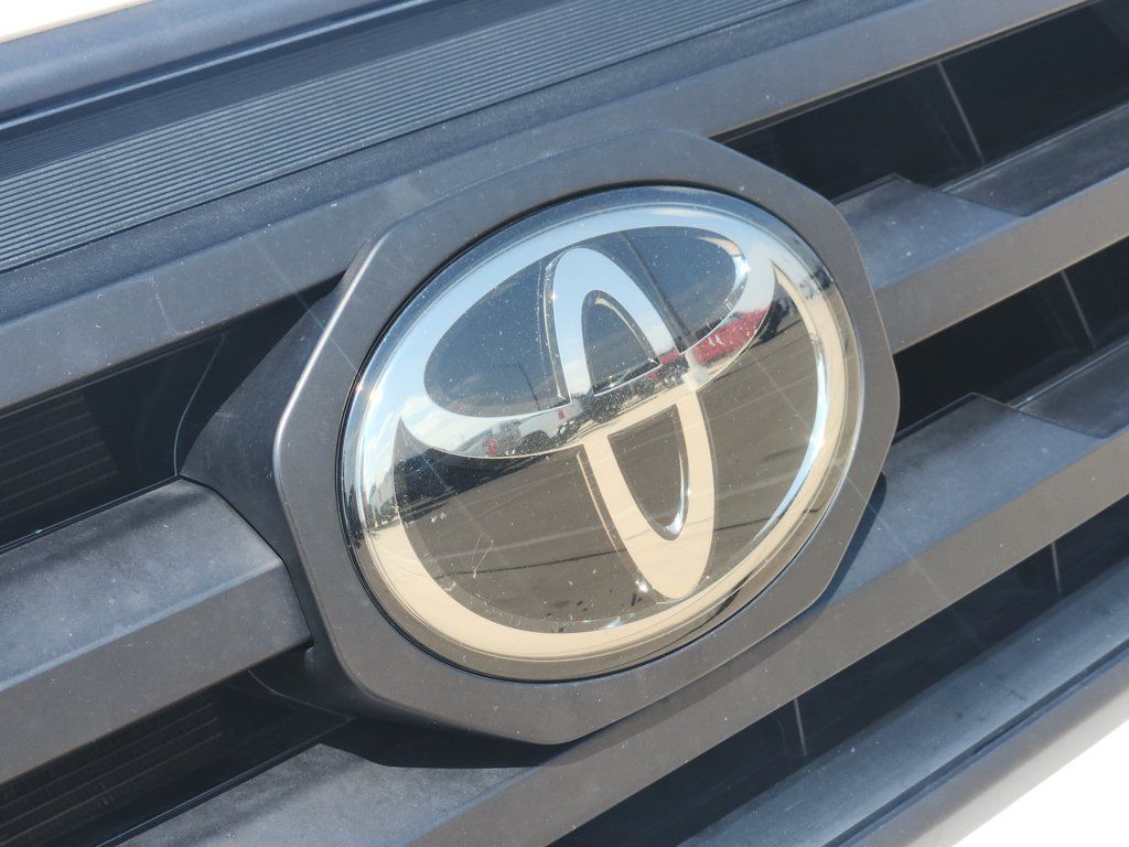 Used 2023 Toyota Tacoma SR RWD image 9
