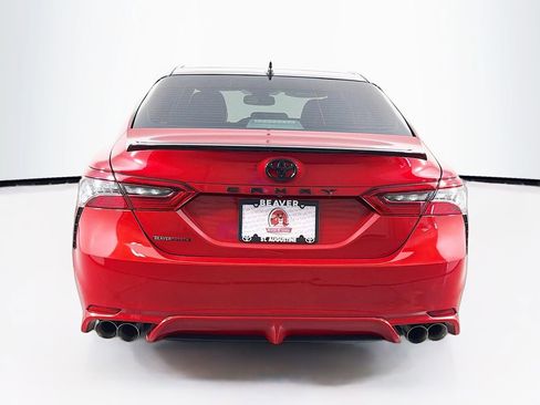 Used 2023 Toyota Camry XSE FWD image 8