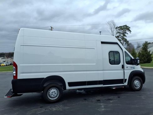 Used 2024 RAM ProMaster 3500 w/ Delivery Van Package FWD image 6