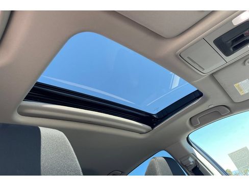 Certified 2023 Honda Accord EX image 19