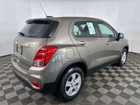Used 2020 Chevrolet Trax LS image 3