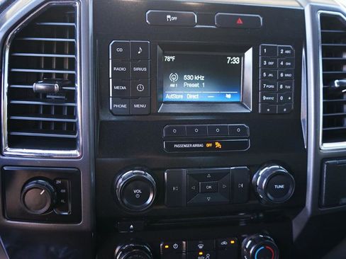 Used 2016 Ford F150 XLT AWD/4WD image 19