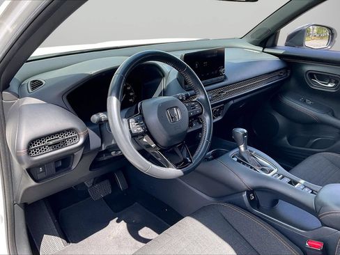 Used 2023 Honda HR-V Sport image 19