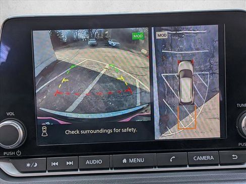 Used 2023 Nissan Rogue SL image 13