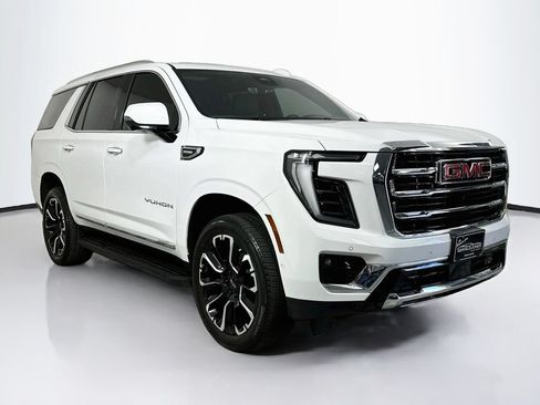 Used 2025 GMC Yukon Elevation w/ Elevation Premium Package AWD/4WD image 2