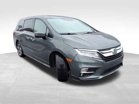 Used 2018 Honda Odyssey Touring image 12