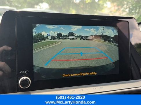 Used 2025 Toyota Prius XLE FWD image 20