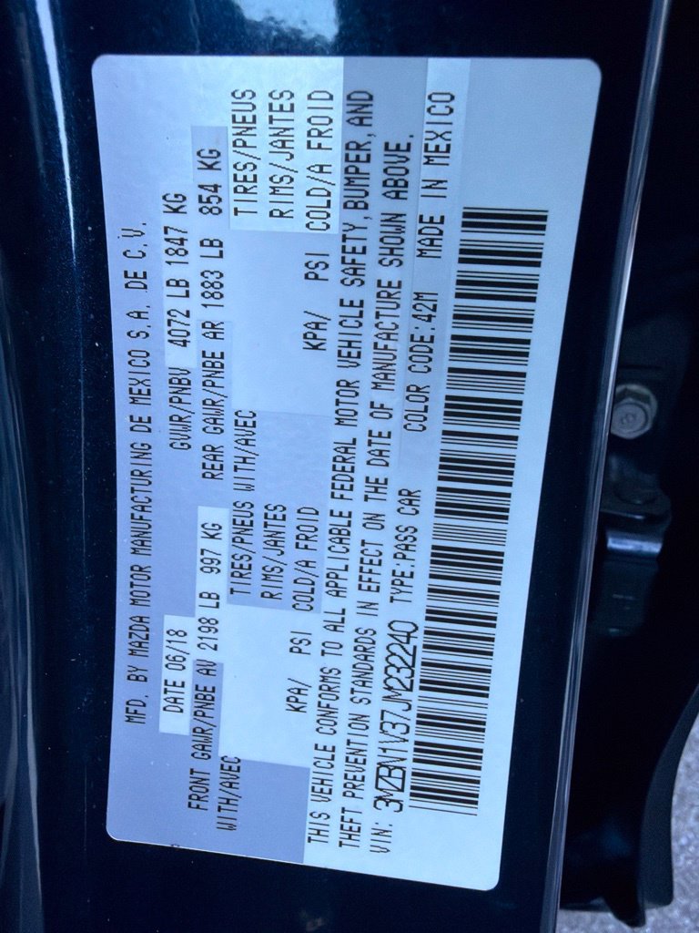 Used 2018 MAZDA MAZDA3 Touring FWD image 38