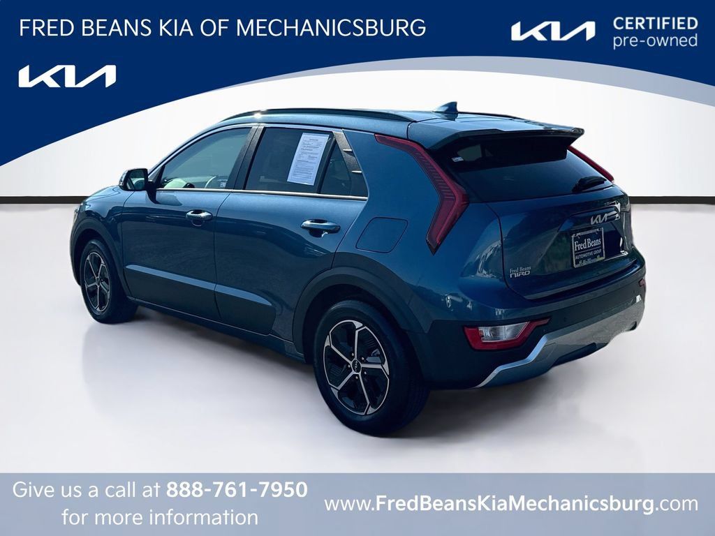 Certified 2025 Kia Niro EX FWD image 5