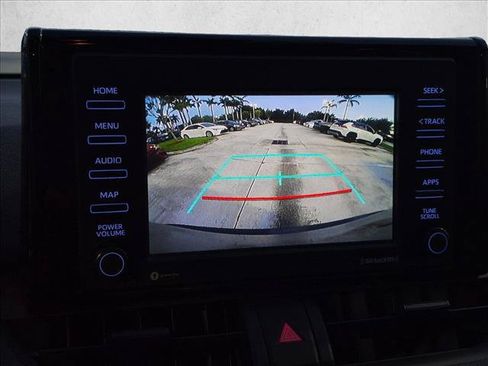 Used 2021 Toyota RAV4 LE FWD image 20