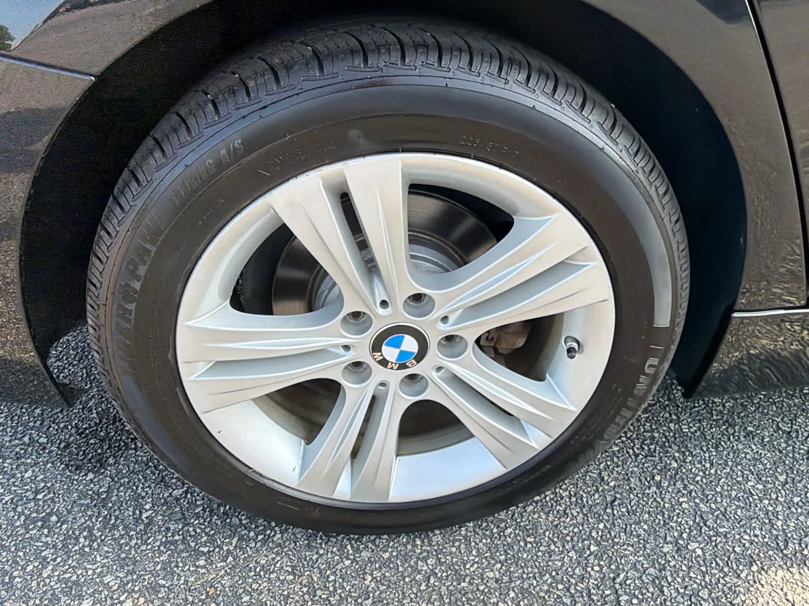 Used 2017 BMW 330i xDrive Sedan AWD/4WD image 28