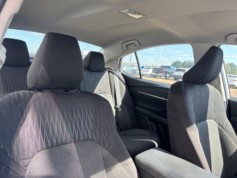 Used 2025 Toyota Camry LE image 24