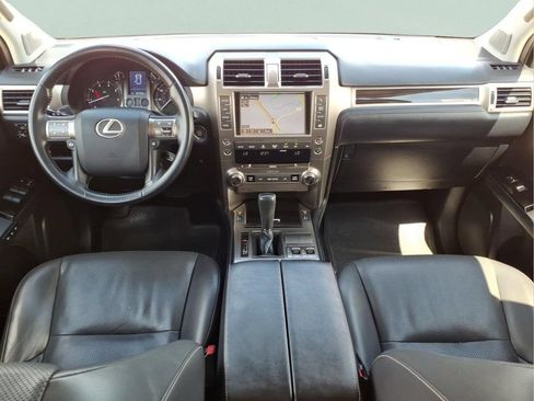 Used 2018 Lexus GX 460 w/ Navigation Package AWD/4WD image 18