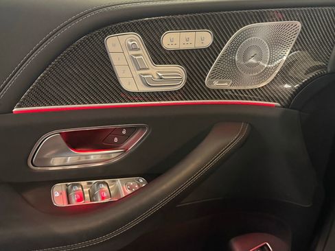 Used 2024 Mercedes-Benz GLS 63 AMG 4MATIC image 38