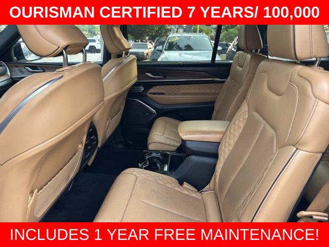 Used 2023 Jeep Grand Cherokee L Summit w/ Advanced Protech Group IV AWD/4WD image 19