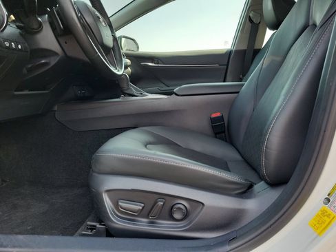 Used 2023 Toyota Camry XSE w/ Cold Weather Package FWD image 19