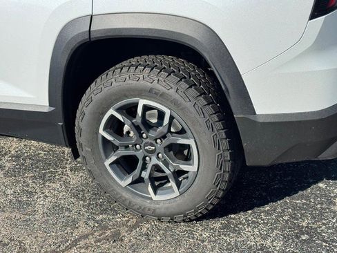 New 2026 Chevrolet Equinox ACTIV w/ Convenience Package III image 4