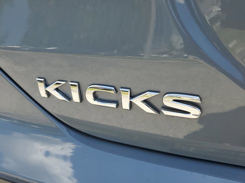 Certified 2023 Nissan Kicks SR image 29