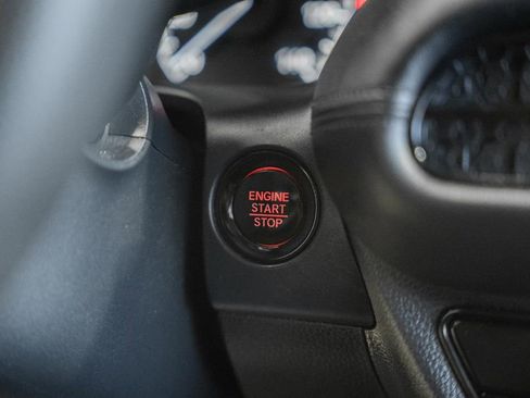 Used 2023 Honda HR-V LX image 23