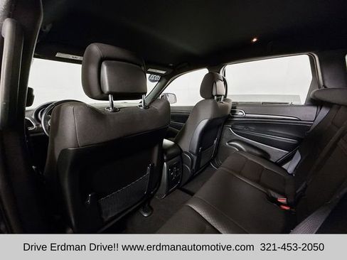 Used 2021 Jeep Grand Cherokee Laredo image 10