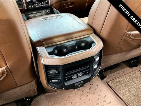 Used 2019 RAM 3500 Limited w/ Max Tow Package image 11