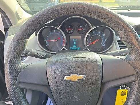 Used 2012 Chevrolet Cruze LS image 16
