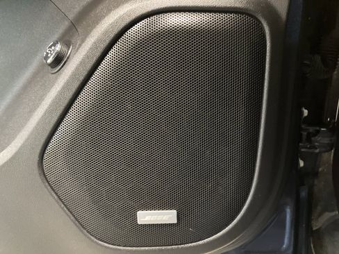 Used 2019 GMC Acadia SLT image 12