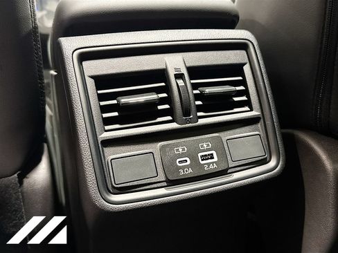 Used 2026 Subaru Forester Premium AWD/4WD image 25