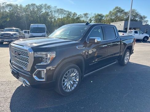 Used 2019 GMC Sierra 1500 Denali w/ Denali Ultimate Package AWD/4WD image 3