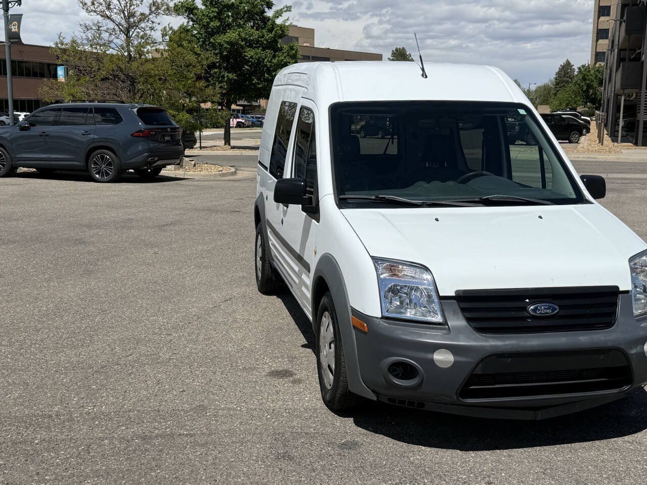 Used 2012 Ford Transit Connect XL FWD image 4