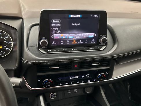 Certified 2023 Nissan Rogue SV w/ SV Premium B Package AWD/4WD image 14