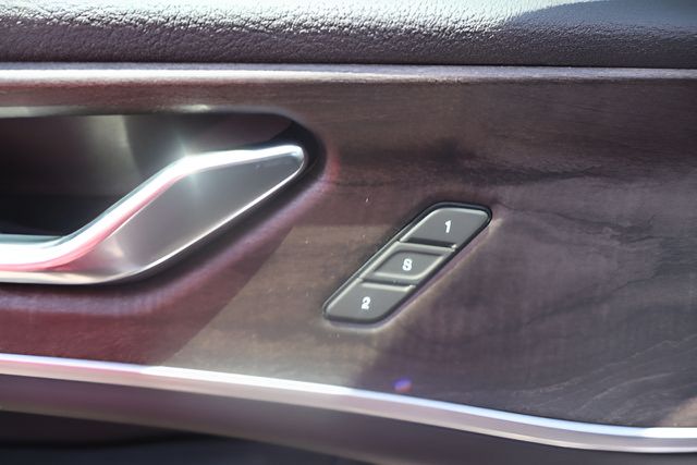 New 2026 Jeep Grand Cherokee Limited AWD/4WD image 17