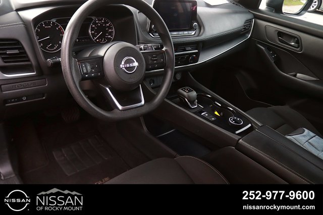 Used 2024 Nissan Rogue S AWD/4WD image 12
