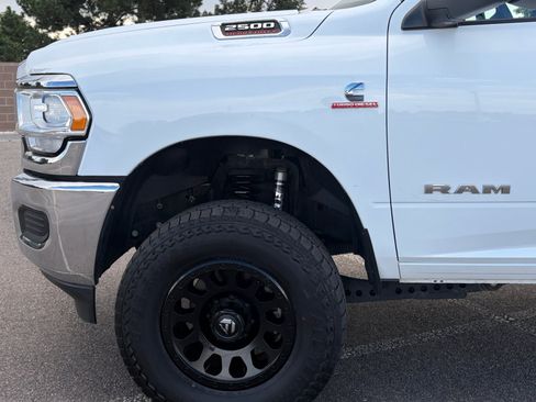 Used 2022 RAM 2500 Tradesman w/ Chrome Appearance Group AWD/4WD image 11