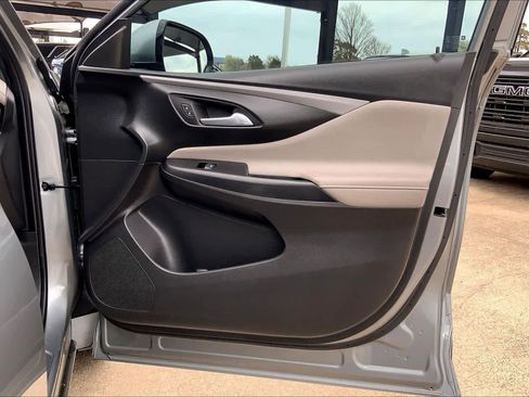 Used 2025 Buick Envista Avenir image 22