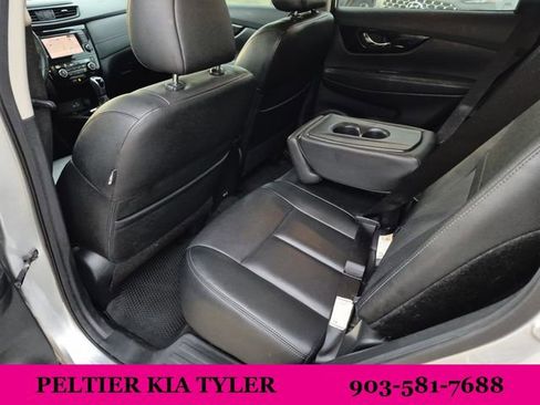 Used 2020 Nissan Rogue SL w/ Premium Package image 28