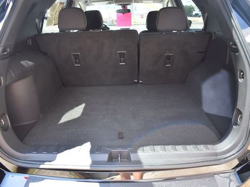 Used 2022 Chevrolet Equinox LT FWD image 12