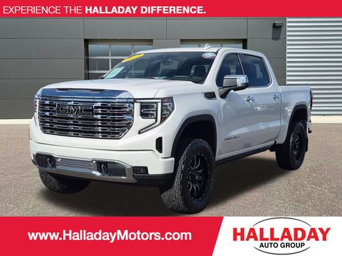 Used 2023 GMC Sierra 1500 Denali w/ Technology Package AWD/4WD image 1