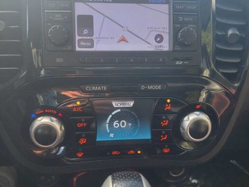 Used 2013 Nissan Juke SL image 12