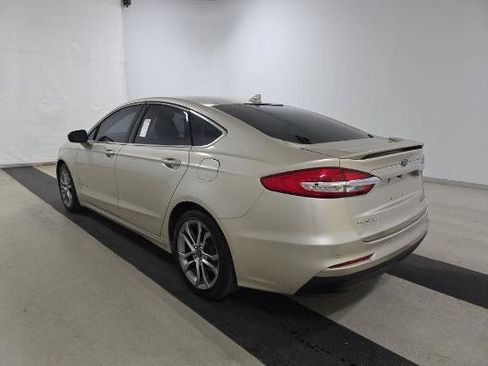 Used 2019 Ford Fusion Titanium FWD image 6
