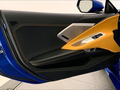 Used 2021 Chevrolet Corvette Stingray Preferred Cpe w/ Engine Appearance Package RWD image 22